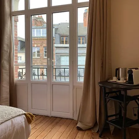 Chambres Romeo & Juliette 게스트하우스 *